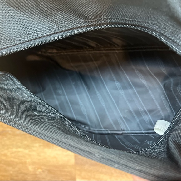 Stratus Toiletry Bag, Black - Picture 5 of 14